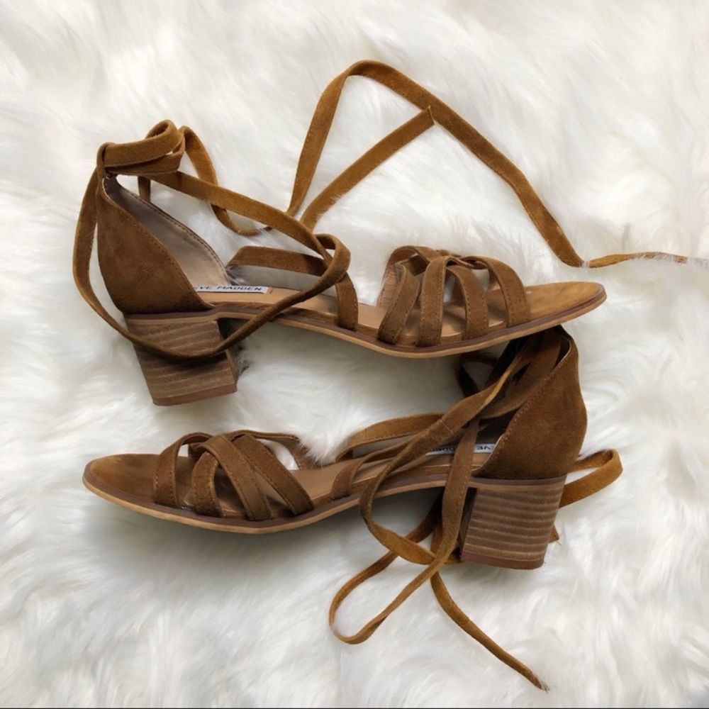 Steve Madden Revere Sandal in Cognac Suede